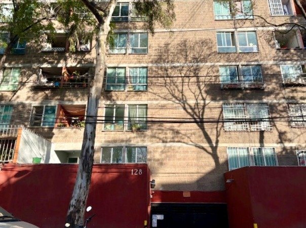 	Propiedad en remate en Huixquilucan, Estado de México - Economia 63, Lomas Anáhuac, 210 metros cuadrados, 3 recámaras, 2.5 baños, 2 estacionamientos, precio $2,820,000 MXN